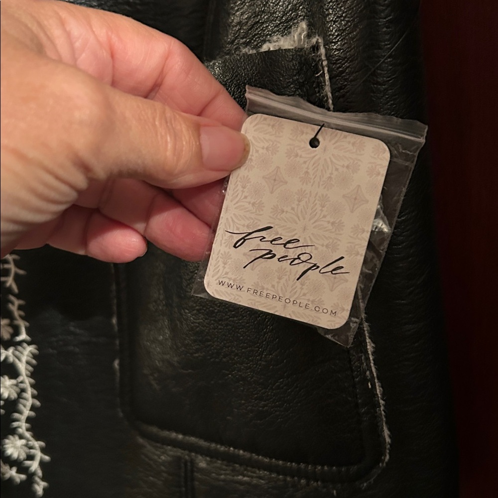 FREE PEOPLE Travelers Faux Leather Vest size small - Picture 12 of 13